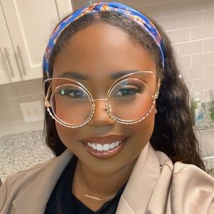 Meet your Posher, Shakirah